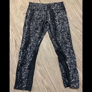 ⭐️Nike Workout Capris.